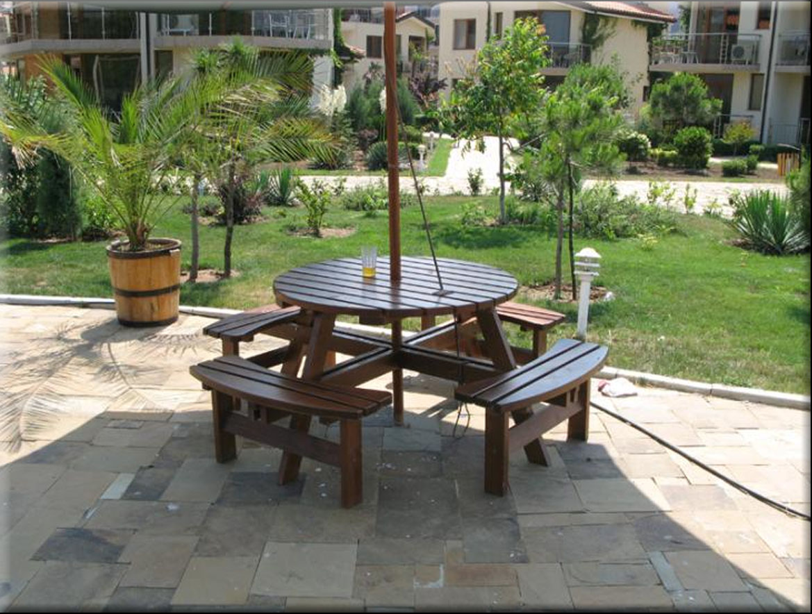 Table With Benches Set Familia Sm]